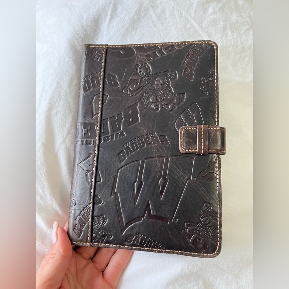 Fossil | Brown Leather Agenda Day Planner Cover | Wisconsin Badgers